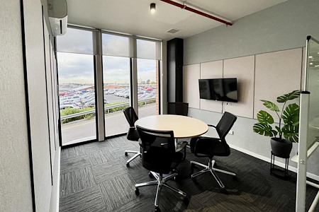 CLIK Collective - Meeting Room 2