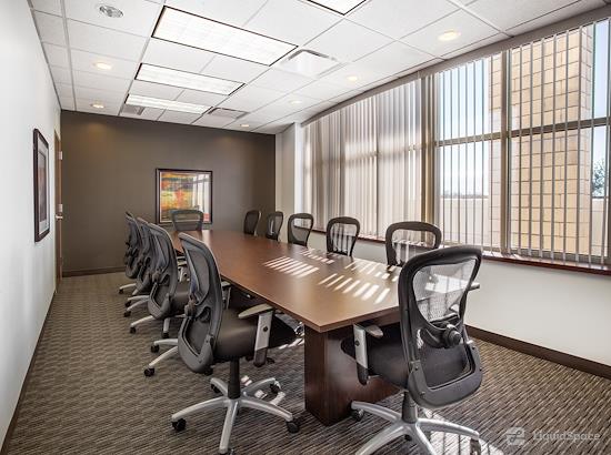 Working at Regus | Business Exchange Building at Lee's Summit