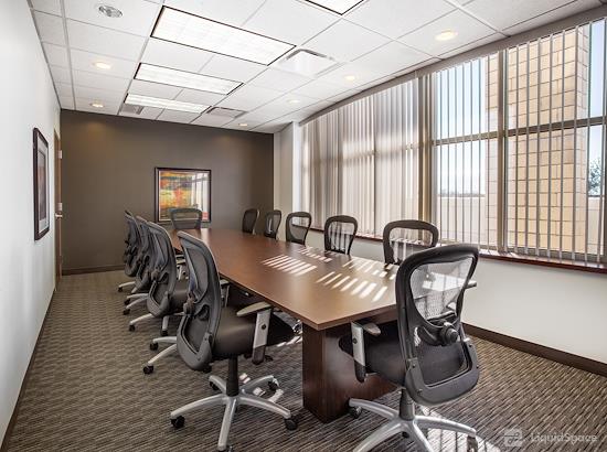 Working at Regus | Business Exchange Building at Lee's Summit