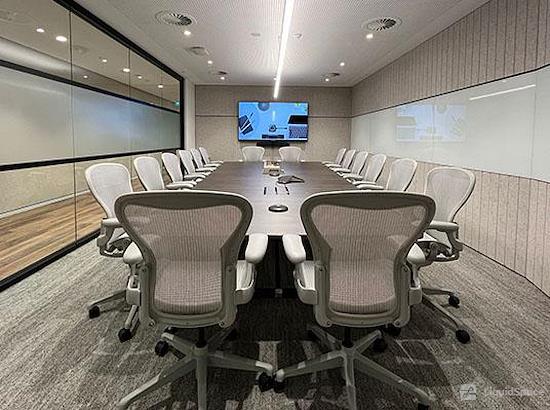 Working at The Executive Centre - Salesforce Tower at Sydney