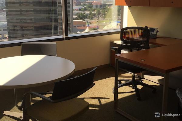 Carr Workplaces - Tysons - Exterior Office 1535