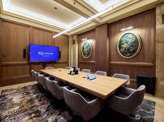 Working at iQ Offices | 302 Bay St. at Toronto