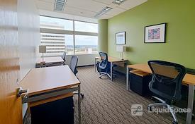 Regus | Wells Fargo Center