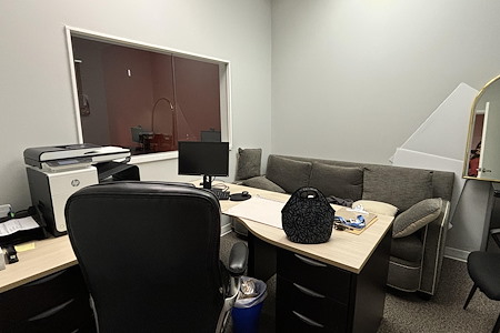 MZ Tutors Inc - Private Office