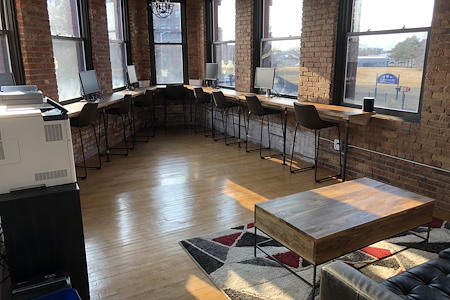 Inc.ubate Coworking Lynn - Unlimited Access