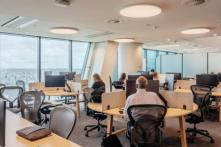 The Executive Centre - Salesforce Tower - Hot Desk