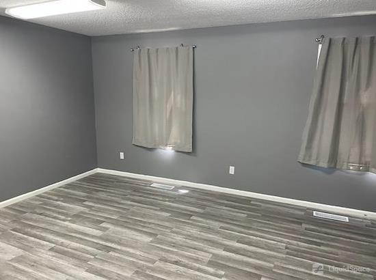 Working at Hunters Ridge Office Suites at Topeka