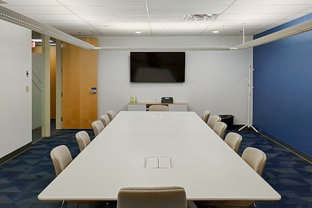 HQ | AB, Edmonton - 51 Avenue - Meeting Room