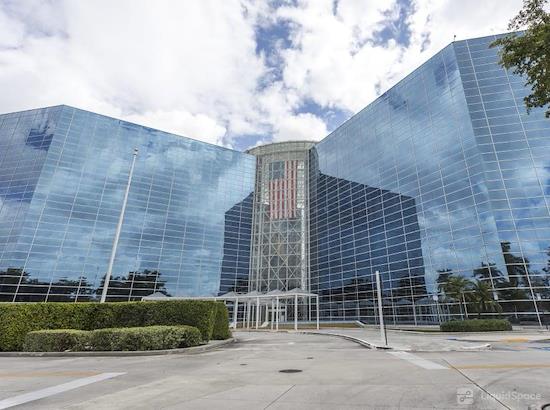 Working at Regus | Presidential Circle at Hollywood