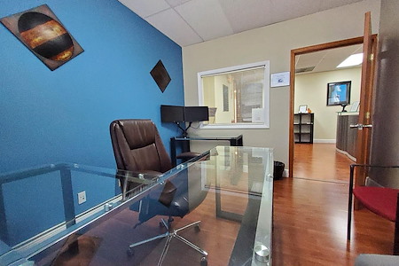 Lexo Executive Suites - Shared Office/Co-Working Space STE A