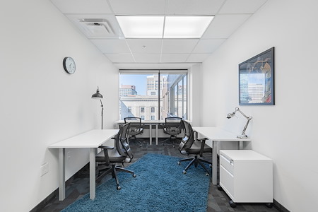 Regus | Nova Scotia, Halifax - Founders Square - Day Desk