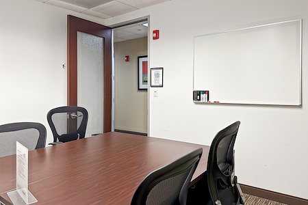 Regus | Orrington Plaza - Meeting Room