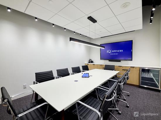 Working at iQ Offices | 302 Bay St. at Toronto