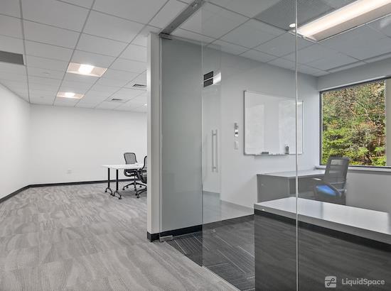 Working at Boston Offices Burlington Center at Burlington