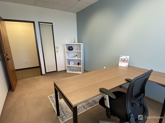 Working at Regus  at Tualtatin