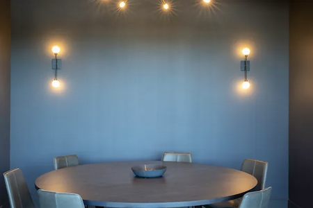 Hyde House Public Studio - The Kennedy Conference Room
