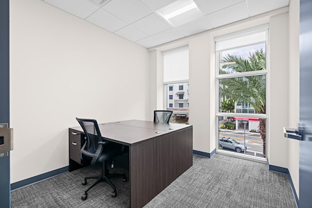 ZEN Offices in Pompano Beach - Window Office
