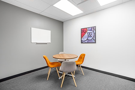 Regus | BC, Maple Ridge - Maple Ridge - Meeting Room