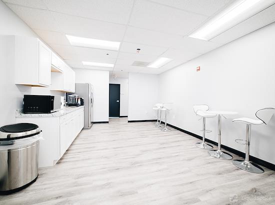 Working at Perfect Office Solutions - Lanham 2 - 7404 Executive at Lanham