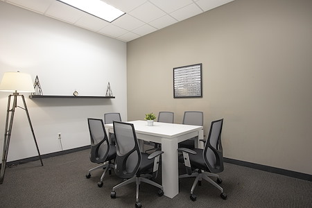 Regus | Galleria - Meeting Room