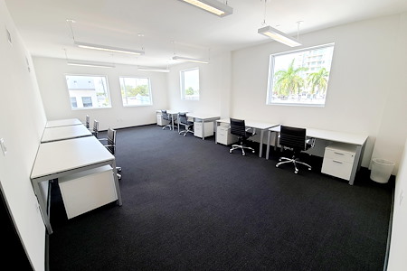 Büro Hollywood - Exterior Suite