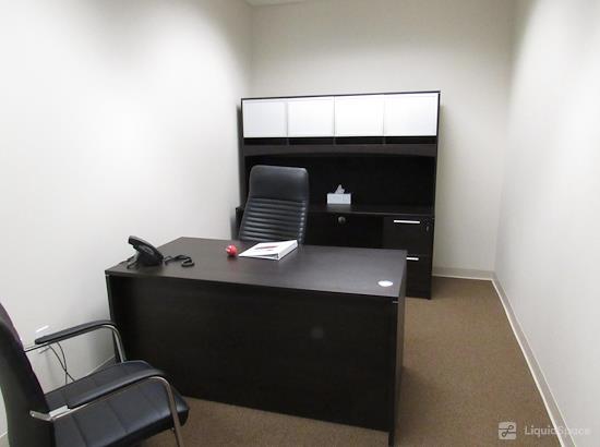 Working at Empire Executive Offices at Fort Lauderdale