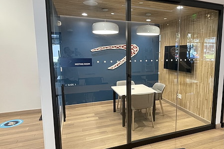 Capital One Café - Las Olas - Meeting Room 1