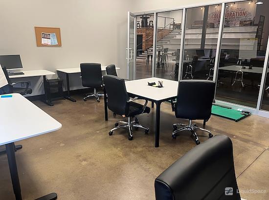 Working at GRID COLLABORATIVE WORKSPACES at Overland Park