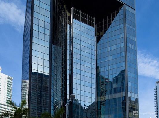 Working at Group Office Space 24 at Miami