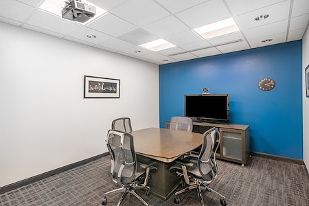 Regus | One Urban Centre at Westshore - Meeting Room