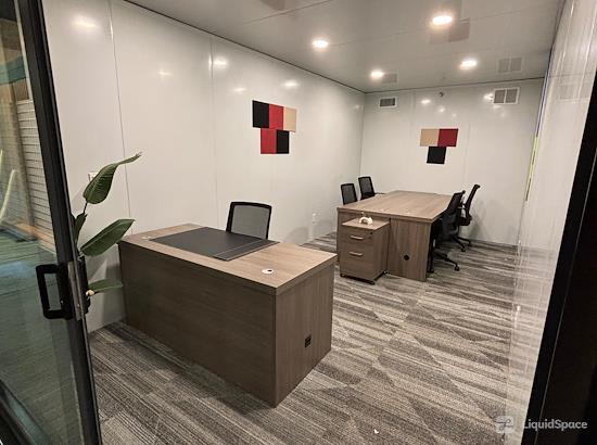 Working at LionShare Cowork - Professional Meeting Rooms & Offices at Jacksonville