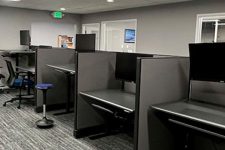 Venture Mechanics Startup Launchpad - Hot Desks