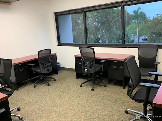 Working at Crown Center Executive Suites (CCESuites) at Fort Lauderdale