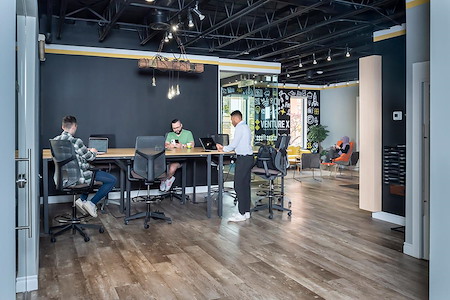 Venture X | Sherwoodtowne - Open Area - Dedicated Desk