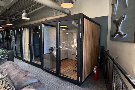 LionShare Cowork - Professional Meeting Rooms & Offices - 1 Person Private Office Pod