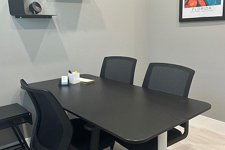 Coworkers Zone Kissimmee - Office 107