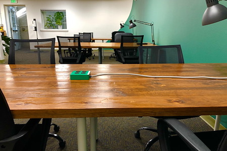 Davis Coworking @ I-House - Open Desk