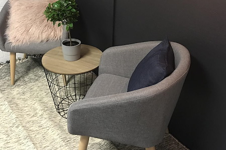 The Foundry Cowork Erina - Private meeting room for 6