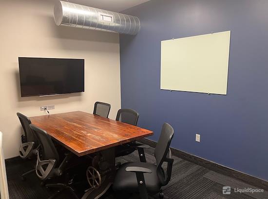 Working at GRID COLLABORATIVE WORKSPACES at Overland Park