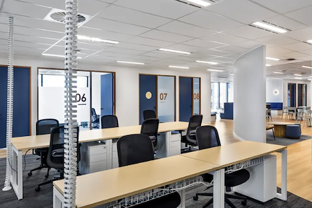 CorporateCubes.Co - Geelong - Open Desk 3  | Coworking Day Pass