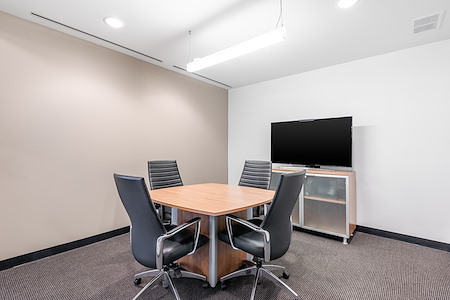 Regus | Waterloo - Meeting Room