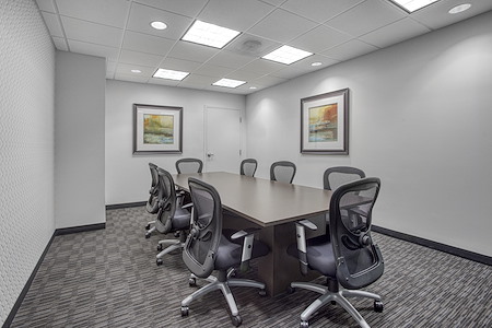Regus | Corporate Center - Meeting Room