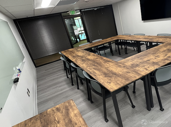 Working at Oasis Office space-Minstrel Way at Columbia