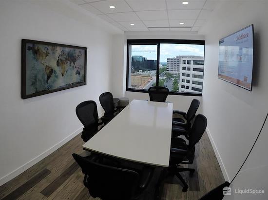 Working at Metro Offices - Tysons at McLean