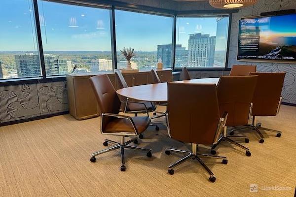Carr Workplaces - Tysons - Tysons Boardroom