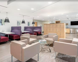 Regus | 201 Portage Avenue