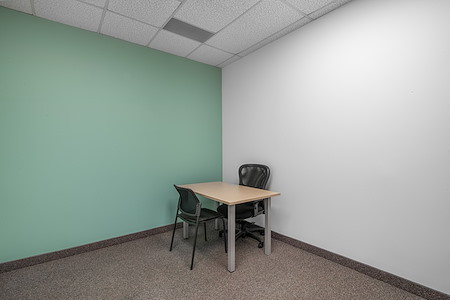 Regus | Glen Abbey - Day Desk