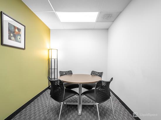 Working at Regus | Franklin Square at Washington