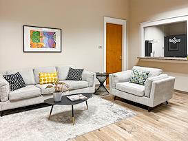 Regus | FL, Gainesville - East University Avenue