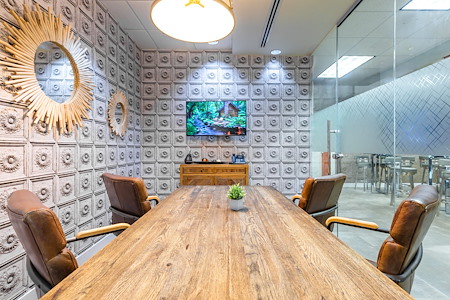 Quest Workspaces- Doral - Conference Room
